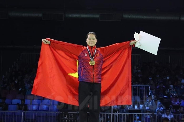 Hai Duong female pencak silat fighter world champion